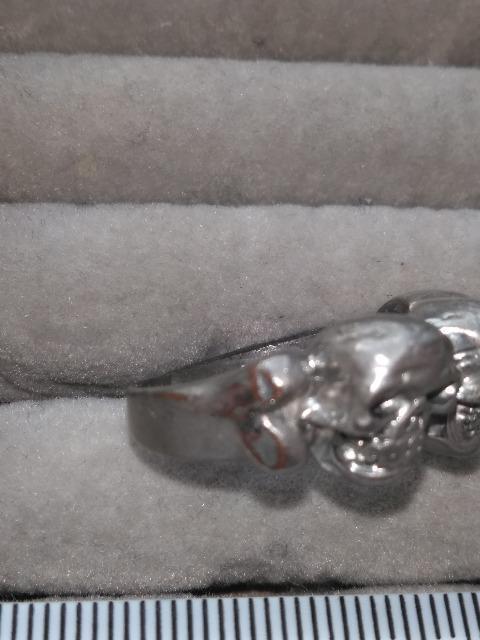 スカルリング(状態がかなり良くない) < 男性アクセサリー/時計 スカルリング(状態がかなり良くない) < 男性アクセサリー/時計の