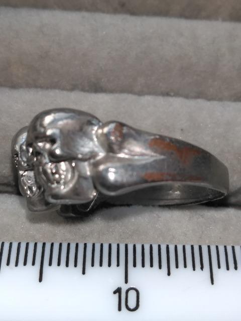 スカルリング(状態がかなり良くない) < 男性アクセサリー/時計 スカルリング(状態がかなり良くない) < 男性アクセサリー/時計の