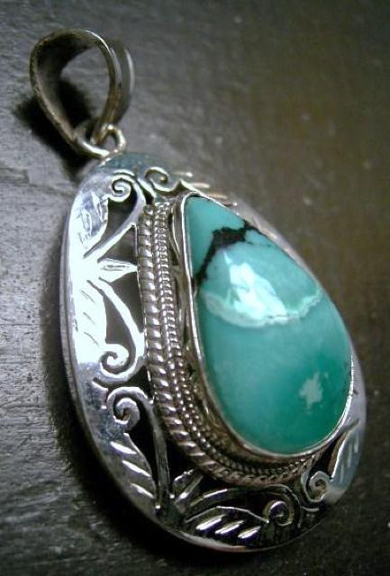 ☆即決☆silver925*ターコイズペンダントトップ 4.6センチ < 女性アクセサリー/時計 ☆即決☆silver925*ターコイズペンダントトップ 4.6センチ < 女性アクセサリー/時計の