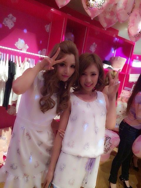 Rady☆Hellokitty☆コラボ☆総柄キティ☆マーメイドワンピ☆新品タグ付 < ブランド Rady☆Hellokitty☆コラボ☆総柄キティ☆マーメイドワンピ☆新品タグ付 < ブランドの