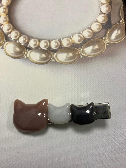 ハンドメイド レジン ねこ ヘアクリップ < 女性ファッション  ハンドメイド レジン ねこ ヘアクリップ  < 女性ファッションの