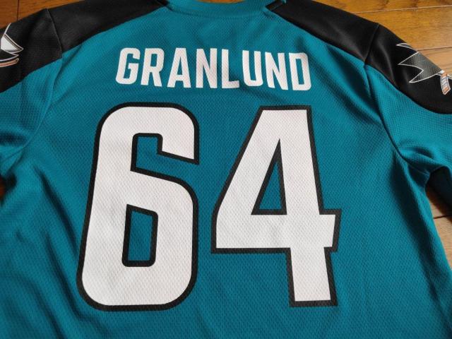 NHL San Jose Sharks  �T���m�[�V���[�N�X �A�C�X�z�b�P�[ �V���c �^�O�t�� L �� ���W���[/�X�|�[�c�� 