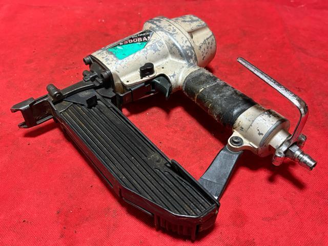 日立工機 50mm 常圧タッカ N5008AM 訳あり品 4122-01-1 < ペット/手芸/園芸 日立工機 50mm 常圧タッカ N5008AM 訳あり品 4122-01-1 < ペット/手芸/園芸の