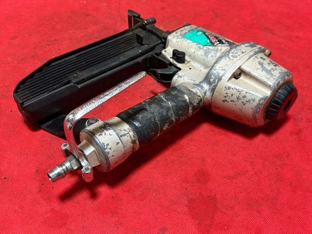 日立工機 50mm 常圧タッカ N5008AM 訳あり品 4122-01-1 < ペット/手芸/園芸 日立工機 50mm 常圧タッカ N5008AM 訳あり品 4122-01-1 < ペット/手芸/園芸の