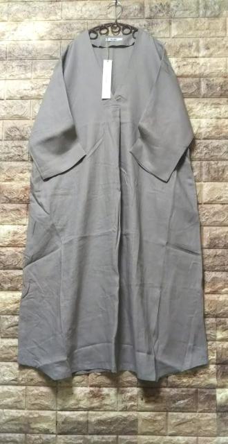*Crea delice*Vネック タック リネンワンピース 新品 グレージュ < 女性ファッション  *Crea delice*Vネック タック リネンワンピース 新品 グレージュ < 女性ファッションの