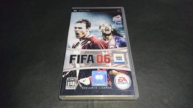 PSP FIFA06 / ケース・解説書・アンケートハガキ付き サッカー < ゲーム本体/ソフト  PSP FIFA06 / ケース・解説書・アンケートハガキ付き サッカー  < ゲーム本体/ソフトの