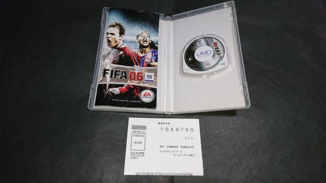 PSP FIFA06 / ケース・解説書・アンケートハガキ付き サッカー < ゲーム本体/ソフト  PSP FIFA06 / ケース・解説書・アンケートハガキ付き サッカー < ゲーム本体/ソフトの