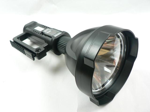 充電式 LED強光懐中電灯・1500lm・夜釣・キャンプに最適・新品 < レジャー/スポーツ  充電式 LED強光懐中電灯・1500lm・夜釣・キャンプに最適・新品 < レジャー/スポーツの