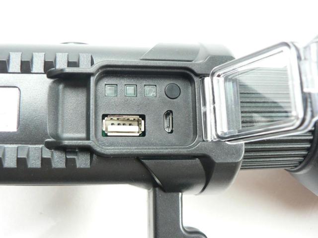 充電式 LED強光懐中電灯・1500lm・夜釣・キャンプに最適・新品 < レジャー/スポーツ  充電式 LED強光懐中電灯・1500lm・夜釣・キャンプに最適・新品 < レジャー/スポーツの