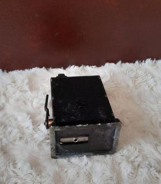 新品■ アンティーク ミニチュア スロット 鉛筆削り レトロヴィンテージ シャープナー インテリア 置物 新学期 プレゼントにも♪ < インテリア/ライフ  新品■ アンティーク ミニチュア スロット 鉛筆削り レトロヴィンテージ シャープナー インテリア 置物 新学期 プレゼントにも♪ < インテリア/ライフの