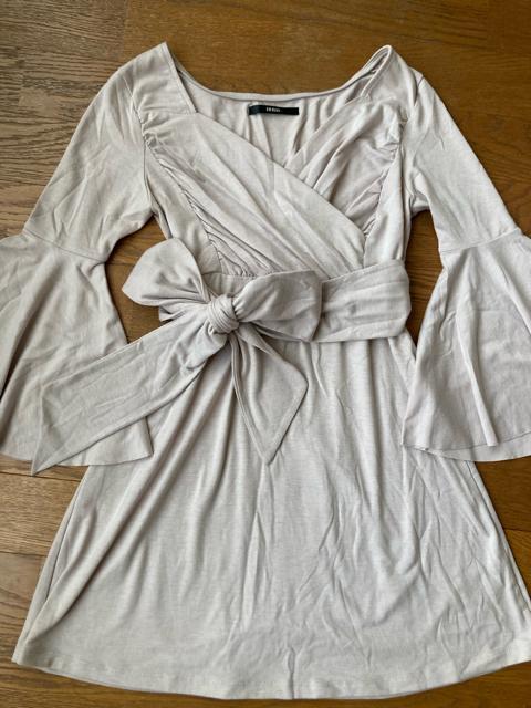 1976.デュラス☆トップス☆紐リボン☆薄ベージュ < 女性ファッション  1976.デュラス☆トップス☆紐リボン☆薄ベージュ < 女性ファッションの