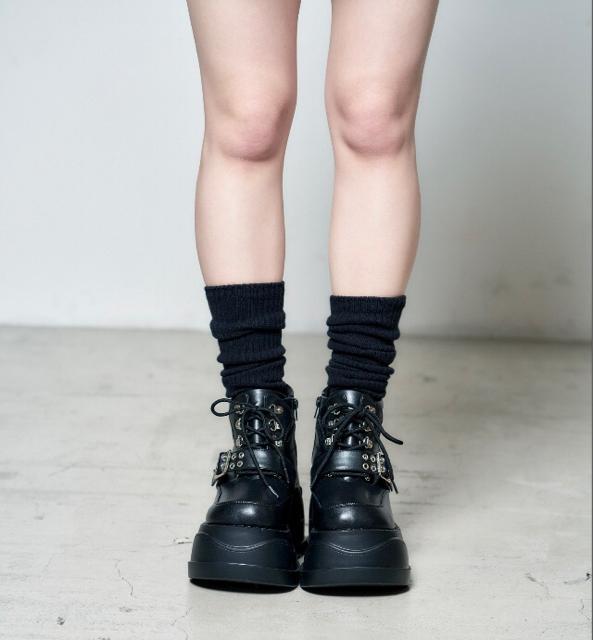Whinnyホワイニー☆超美品♪世界が広く見えちゃう靴 L < 女性ファッション  Whinnyホワイニー☆超美品♪世界が広く見えちゃう靴 L < 女性ファッションの