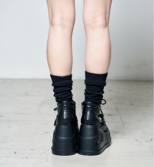 Whinnyホワイニー☆超美品♪世界が広く見えちゃう靴 L < 女性ファッション  Whinnyホワイニー☆超美品♪世界が広く見えちゃう靴 L < 女性ファッションの