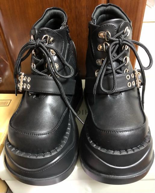 Whinnyホワイニー☆超美品♪世界が広く見えちゃう靴 L < 女性ファッション  Whinnyホワイニー☆超美品♪世界が広く見えちゃう靴 L < 女性ファッションの