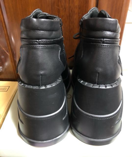 Whinnyホワイニー☆超美品♪世界が広く見えちゃう靴 L < 女性ファッション  Whinnyホワイニー☆超美品♪世界が広く見えちゃう靴 L < 女性ファッションの