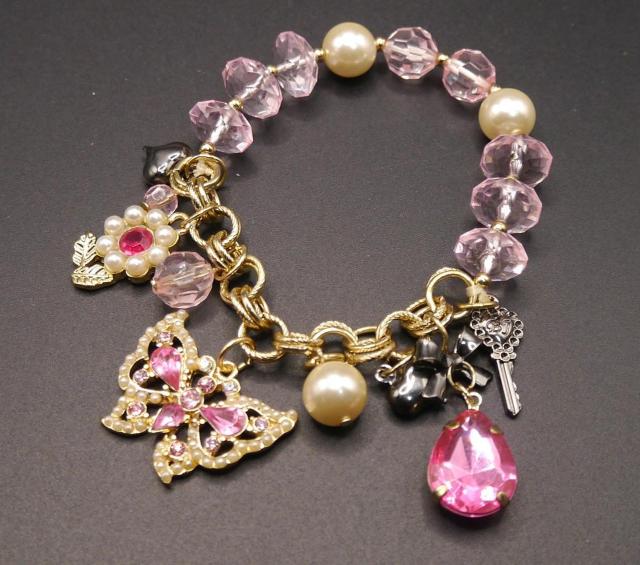 新品 ゴスロリ姫系アンティーク調お花と蝶チャームブレスレット < 女性アクセサリー/時計 新品 ゴスロリ姫系アンティーク調お花と蝶チャームブレスレット < 女性アクセサリー/時計の