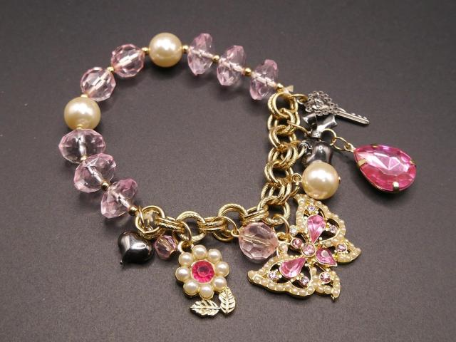 新品 ゴスロリ姫系アンティーク調お花と蝶チャームブレスレット < 女性アクセサリー/時計 新品 ゴスロリ姫系アンティーク調お花と蝶チャームブレスレット < 女性アクセサリー/時計の