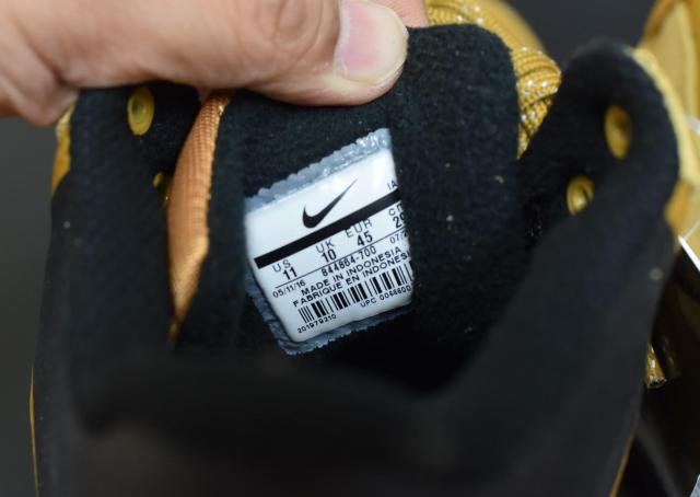 未使用 ナイキ MD ランナー2 ミッドPREM 29センチ 箱なし < ブランド 未使用 ナイキ MD ランナー2 ミッドPREM 29センチ 箱なし < ブランドの