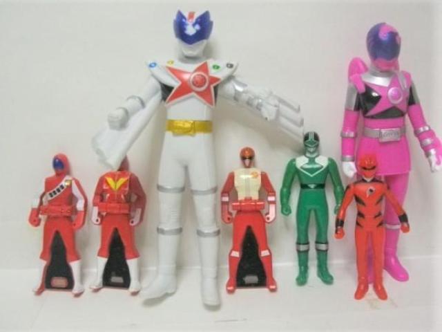 ◎現状品! バンダイ 他 /戦隊シリーズ ソフビ人形 他 < ホビー  ◎現状品! バンダイ 他 /戦隊シリーズ ソフビ人形 他  < ホビーの