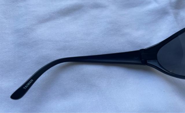 UVカットサングラス メンズ ポリッシュブラック/ブルー サーフィン スノーボード ツーリング アウトドア キャンプ 釣り プール < 男性ファッション  UVカットサングラス メンズ ポリッシュブラック/ブルー サーフィン スノーボード ツーリング アウトドア キャンプ 釣り プール < 男性ファッションの