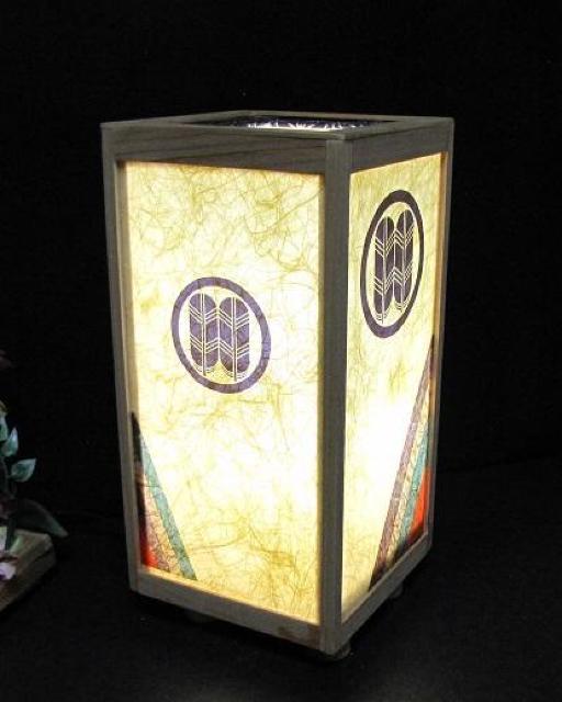 粗目和紙の温もりを/家紋の止まり木=「丸に並び矢」/至福の灯火/LED・檜枠造・フイルム加工・軽量/ < 家電/AV  粗目和紙の温もりを/家紋の止まり木=「丸に並び矢」/至福の灯火/LED・檜枠造・フイルム加工・軽量/ < 家電/AVの