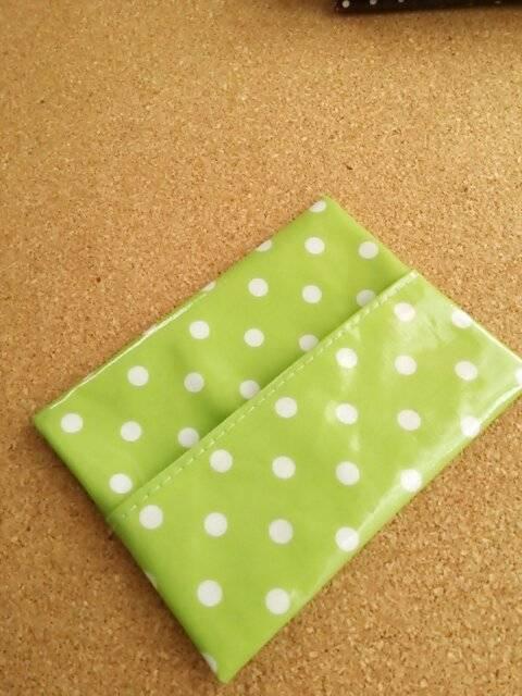 ハンドメイド ラミネートポケットティッシュケース 水玉 茶色 < 女性ファッション  ハンドメイド ラミネートポケットティッシュケース 水玉 茶色 < 女性ファッションの