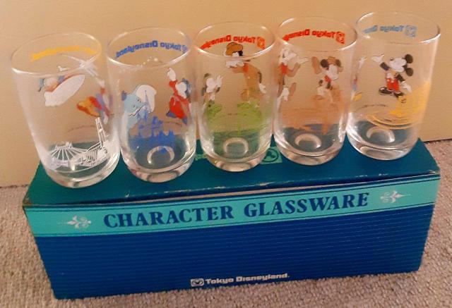 ディズニーランド グラス 5個セット 希少 レトロ ディズニー 東 < アニメ/コミック/キャラクター  ディズニーランド グラス 5個セット 希少 レトロ ディズニー 東 < アニメ/コミック/キャラクターの