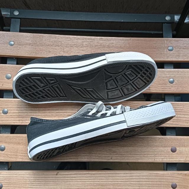 新品 23cm スニーカー ローカット レディース 靴 シューズ ブラック < 女性ファッション  新品 23cm スニーカー ローカット レディース 靴 シューズ ブラック < 女性ファッションの