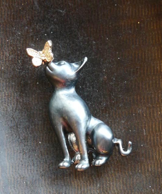 新品アンティーク調 蝶と猫ちゃんブローチ < 女性アクセサリー/時計 新品アンティーク調 蝶と猫ちゃんブローチ < 女性アクセサリー/時計の