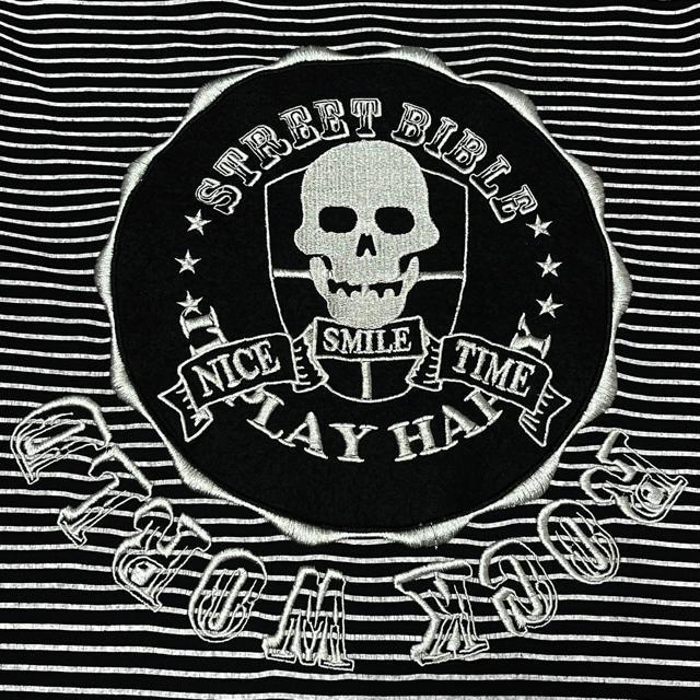 【150】スカル刺繍BIGワッペン付ボーダー柄スウェットプルオーバー < キッズ/ベビー  【150】スカル刺繍BIGワッペン付ボーダー柄スウェットプルオーバー < キッズ/ベビーの