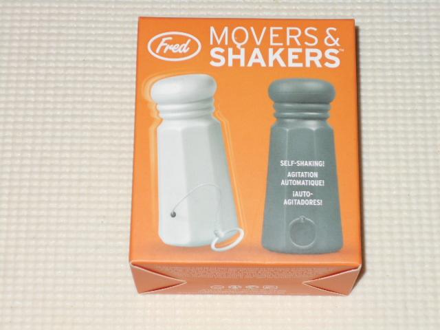 ソルト&ペッパー ムーバーズ&シェイカーズ Fred 2個入り < インテリア/ライフ ソルト&ペッパー ムーバーズ&シェイカーズ Fred 2個入り < インテリア/ライフの