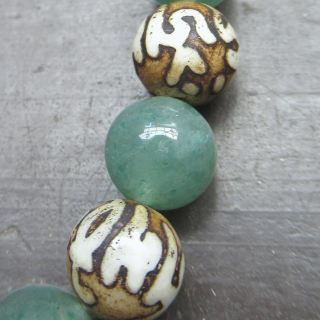 観音真言xアベンチュリンブレスレット 天然石 パワーストーン < 女性アクセサリー/時計 観音真言xアベンチュリンブレスレット 天然石 パワーストーン < 女性アクセサリー/時計の