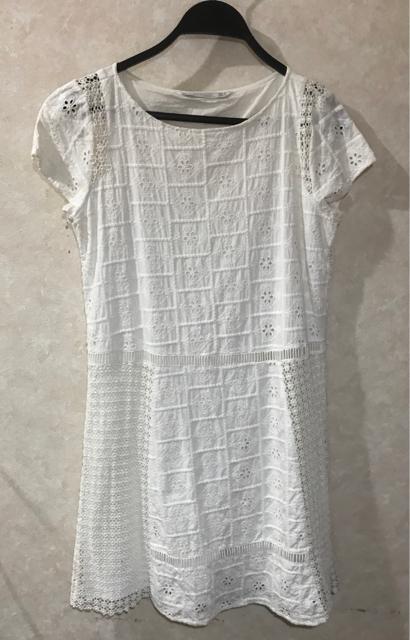 ZARA  ワンピース  Mサイズ < 女性ファッション  ZARA  ワンピース  Mサイズ  < 女性ファッションの