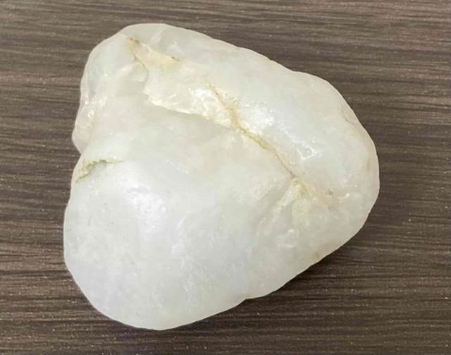 1,100円スタート!「ワイヤー作家」や「ジュエリー作家」の素材に阿波石英(クォーツ(水晶))原石 < 女性ファッション  1,100円スタート!「ワイヤー作家」や「ジュエリー作家」の素材に阿波石英(クォーツ(水晶))原石  < 女性ファッションの