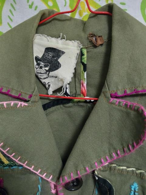 アメリカ・USA*ミリタリーリメイク刺繍ジャケット・古着&ヴィンテージ・ロキエ・archi・ジャンティーク・ゴルチェ* < 女性ファッション アメリカ・USA*ミリタリーリメイク刺繍ジャケット・古着&ヴィンテージ・ロキエ・archi・ジャンティーク・ゴルチェ* < 女性ファッションの