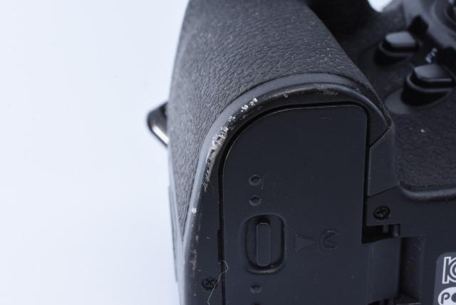 Nikon D800 {fB + MB-D12 Obv Zbg ܂Yt  Ɠd/AV 