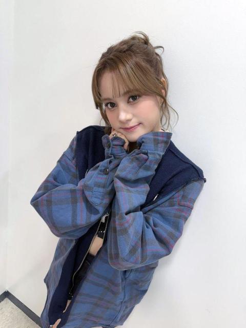 NiziU NINA ニナ キーホルダー ブルー < タレントグッズ NiziU NINA ニナ キーホルダー ブルー < タレントグッズの