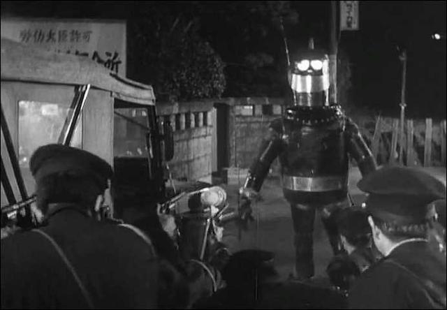 ☆幻の実写版-待望のDVD化 鉄人28号 DVD-BOX < CD/DVD/ビデオ  ☆幻の実写版-待望のDVD化 鉄人28号 DVD-BOX < CD/DVD/ビデオの