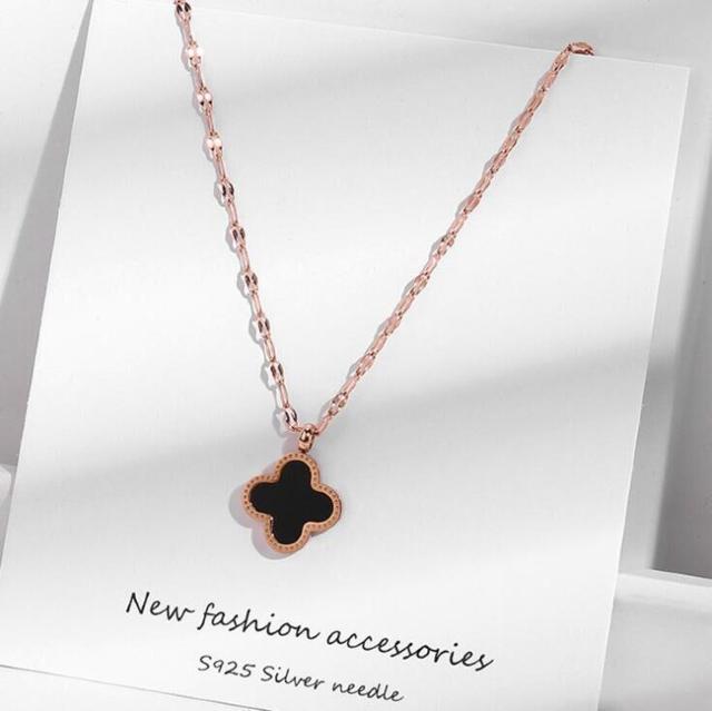 送料無料※高級感  両面 四つの葉 クローバー 可愛い ネックレス 贈り物 レディース ピンクゴールド プレゼント 新品 < 女性アクセサリー/時計  送料無料※高級感  両面 四つの葉 クローバー 可愛い ネックレス 贈り物 レディース ピンクゴールド プレゼント 新品 < 女性アクセサリー/時計の
