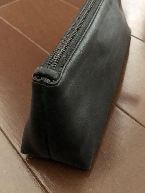 本革〈サルヴァトーレフェラガモ/SalvatoreFerragamo〉ポーチ ペンケース 小物(ブラック)正規品 < ブランド  本革〈サルヴァトーレフェラガモ/SalvatoreFerragamo〉ポーチ ペンケース 小物(ブラック)正規品 < ブランドの