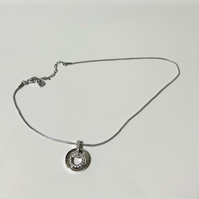 美品 SWAROVSKI スワロフスキー ダブルリング ラインストーン ネックレス < ブランド  美品 SWAROVSKI スワロフスキー ダブルリング ラインストーン ネックレス < ブランドの