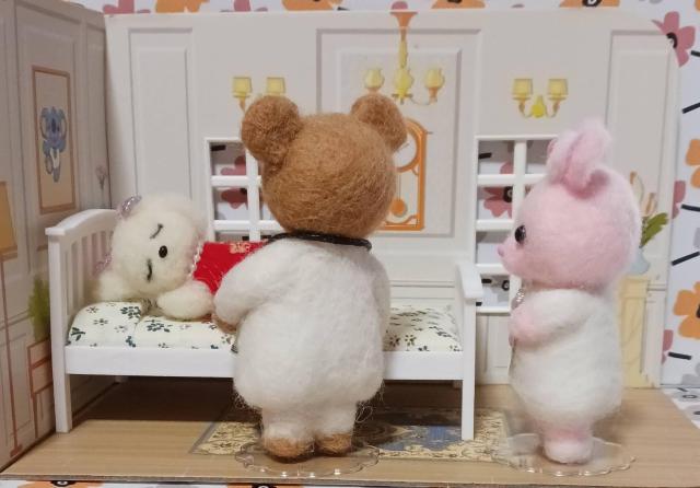 羊毛フェルトクマさん先生・ 看護師のうさぎちゃん < ペット/手芸/園芸 羊毛フェルトクマさん先生・ 看護師のうさぎちゃん < ペット/手芸/園芸の