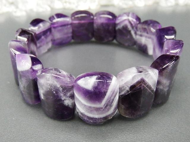 一点物天然石ファントムアメジスト大型バングルブレスレット縦約18mm < 女性アクセサリー/時計 一点物天然石ファントムアメジスト大型バングルブレスレット縦約18mm < 女性アクセサリー/時計の