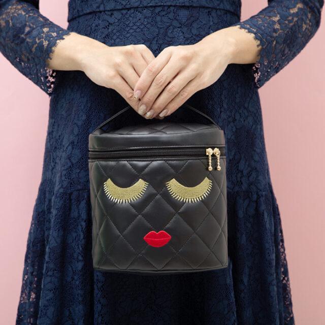 アジョリー バニティポーチ 未使用 未開封 < 女性ファッション  アジョリー バニティポーチ 未使用 未開封  < 女性ファッションの