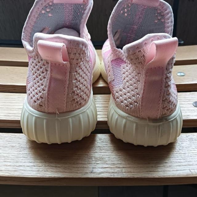 新品 18cm スニーカー ピンク 子供靴 キッズ 靴 シューズ 女の子 < キッズ/ベビー  新品 18cm スニーカー ピンク 子供靴 キッズ 靴 シューズ 女の子 < キッズ/ベビーの