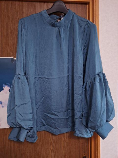 グリーントップス < 女性ファッション グリーントップス < 女性ファッションの