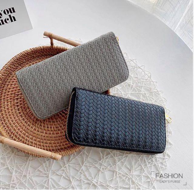 新品 未使用 長財布 編み込み ブラック 黒 韓国 財布 金 < 女性ファッション  新品 未使用 長財布 編み込み ブラック 黒 韓国 財布 金 < 女性ファッションの