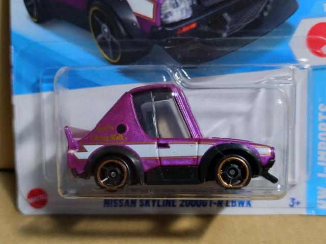 �yHW�x�[�V�b�N�z���Y �X�J�C���C�� 2000GT-R LBWK �� �z�r�[�� 