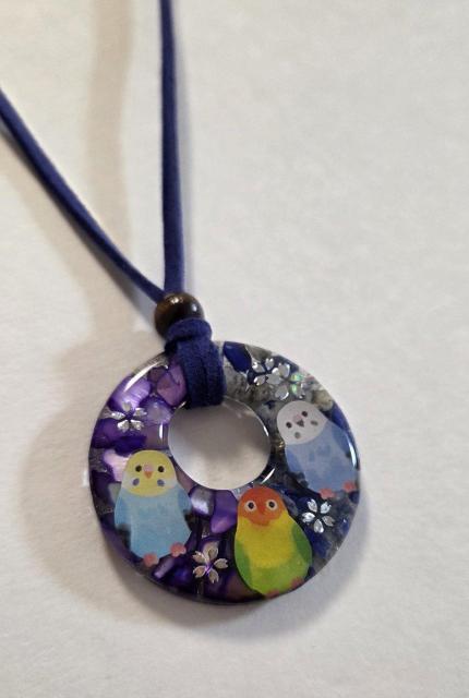 インコ天然石レジンネックレス★ ラピスラズリレジンネックレス 鳥アクセサリー インコアクセサリー 鳥グッズ < 女性ファッション インコ天然石レジンネックレス★ ラピスラズリレジンネックレス 鳥アクセサリー インコアクセサリー 鳥グッズ < 女性ファッションの