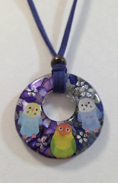 インコ天然石レジンネックレス★ ラピスラズリレジンネックレス 鳥アクセサリー インコアクセサリー 鳥グッズ < 女性ファッション インコ天然石レジンネックレス★ ラピスラズリレジンネックレス 鳥アクセサリー インコアクセサリー 鳥グッズ < 女性ファッションの